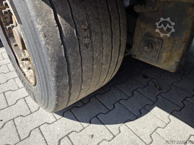 Semi-remorque bâchée KRONE Gardine Lowliner, Joloda-Schienen, Hubdach