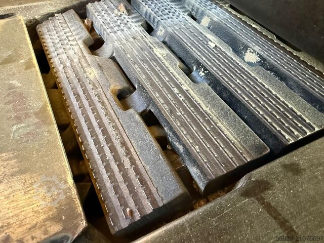 Viaclinná píla SCM M2