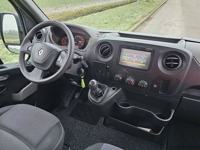Plataforma de carga RENAULT MASTER 2.3 DCI 130 PUEC