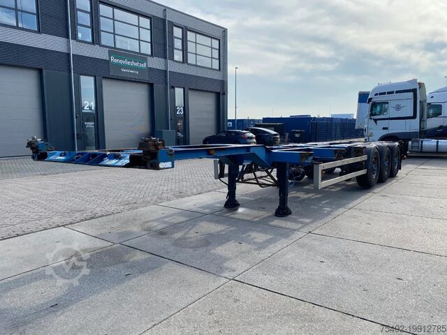 Transport af containere Renders Container chassis / Mercedes + Disc / 1x Lift A...