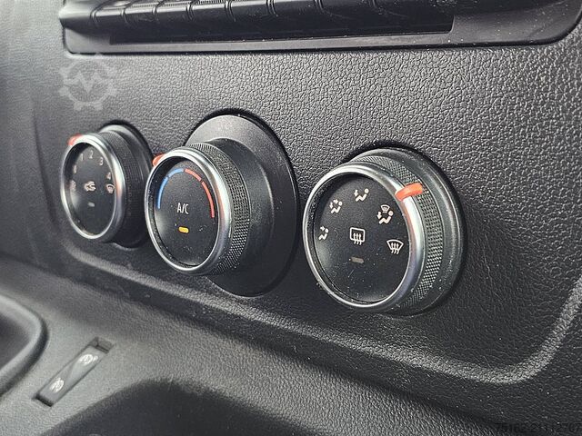 Camioneta familiar de techo alto RENAULT MASTER 2.3 DCI 135 L2H2