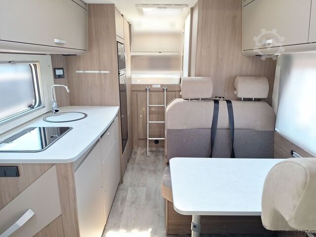 Camper mansardato CARADO pro A 464 Automatik, Fußbodenerw, Markise