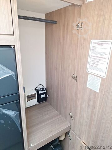 Camper mansardato CARADO pro A 464 Automatik, Fußbodenerw, Markise