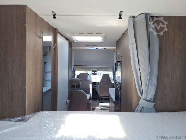 Camper mansardato CARADO pro A 464 Automatik, Fußbodenerw, Markise