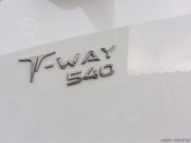 Chassi de caminhão IVECO T-Way AD410T54B 8X4 Radstand.4250mm Betonmischer