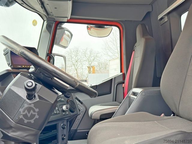 Kravas automašīnai uzstādīts celtnis RENAULT C 430 *KIPPER 5,60m* HIAB 144 BS - 3 HIDUO* 6x4