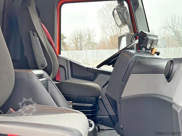 Kravas automašīnai uzstādīts celtnis RENAULT C 430 *KIPPER 5,60m* HIAB 144 BS - 3 HIDUO* 6x4