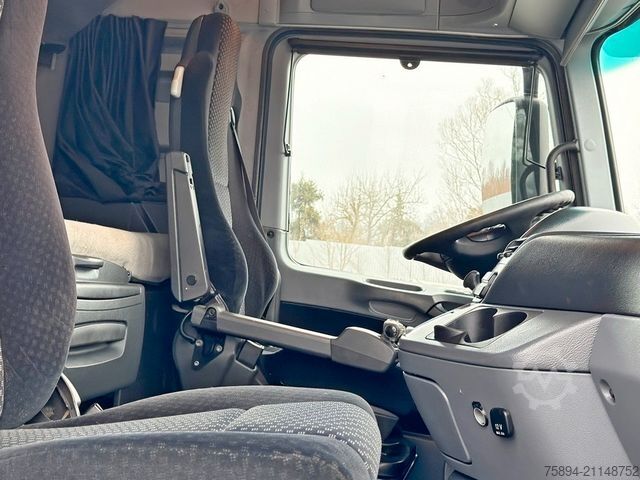 Kravas automašīnai uzstādīts celtnis MERCEDES-BENZ ACTROS 2548* HMF 3000 - K3 * TOPZUSTAND