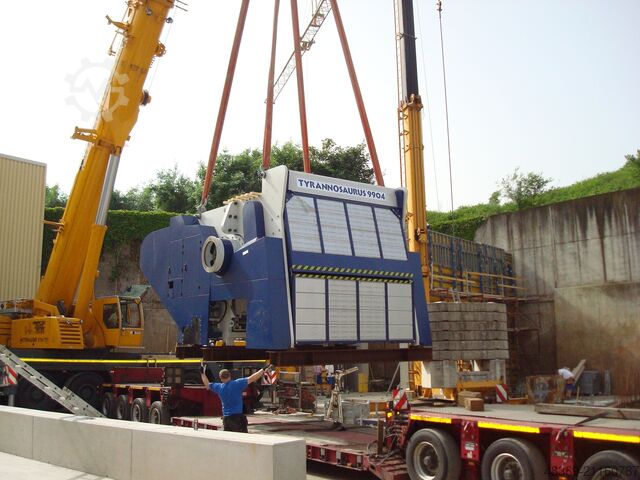  BMH TYRANNOSAURUS 9904