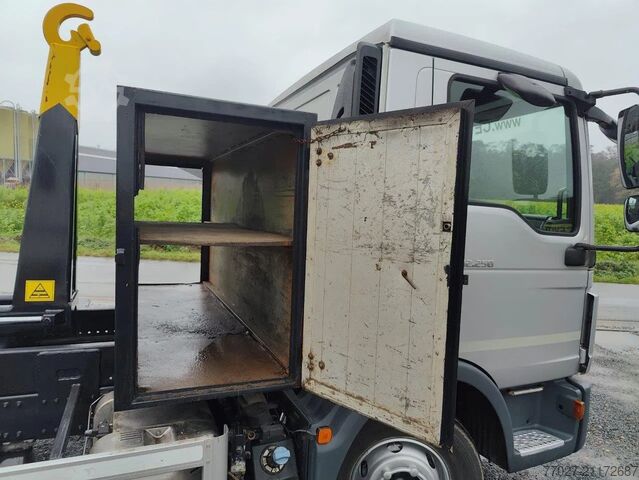 نظام ذراع الخطاف MAN TGL 12.250 with NEW Containersystem / Hooklift ...