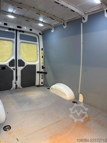 Komercijalno vozilo sa visokim krovom MAN TGE 3.180 L2H2 KLIMA ACC LED STHZ R-CAM AHK 3,5T