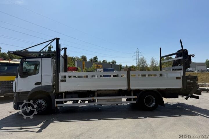 Truck mounted crane MERCEDES-BENZ Antos 1836 4x2 Hiab 122-4