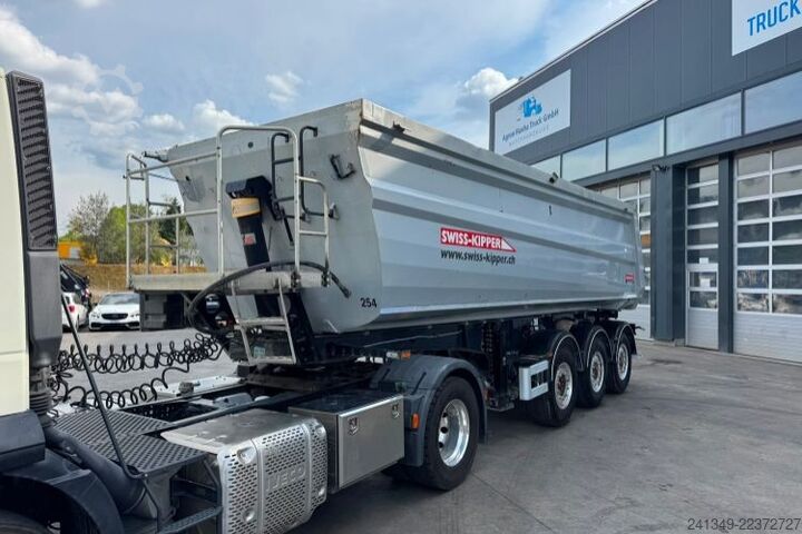 Tipper semitrailer LANGENDORF NW-3 33m3