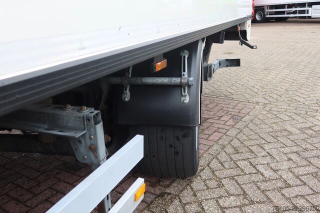 Estándar-SZM MAN TGM 15.290 Trekker + Heiwo city trailer geisole...