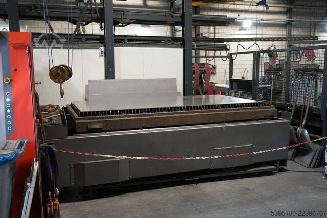 レーザー切断機 Bystronic ByAutonom 3015