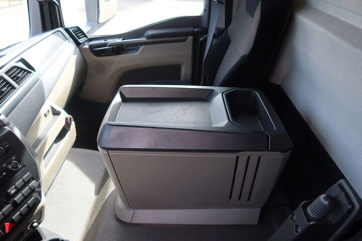 スーツケース MAN TGM 15.290 Bak + klep Full air suspension Euro ...