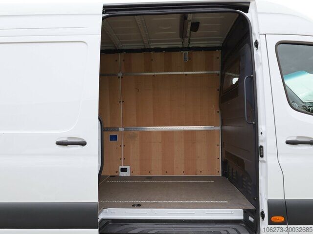 Komercijalno vozilo sa visokim krovom Mercedes-Benz Sprinter 317 Maxi,9GTronic,MBUX,Kamera