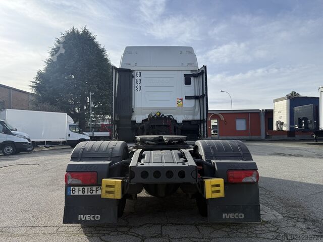 יחידת גרר סטנדרטית Iveco sway 490