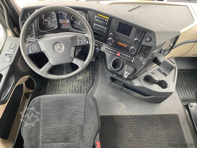 Standard tractor Mercedes-Benz Actros 1943 / PTO / Euro 6 / Automatic