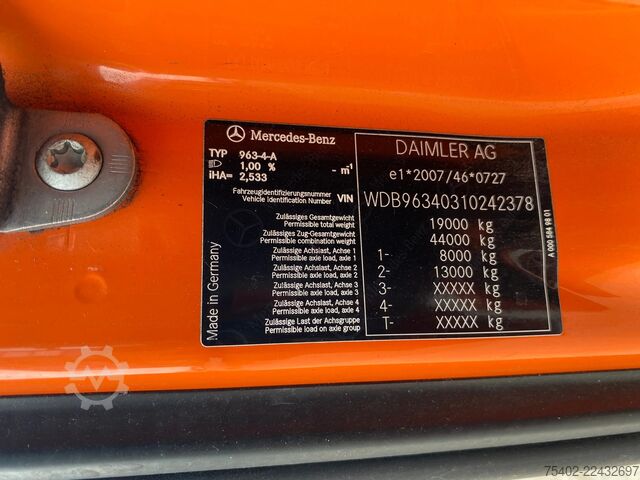 Standard tractor Mercedes-Benz Actros 1943 / PTO / Euro 6 / Automatic