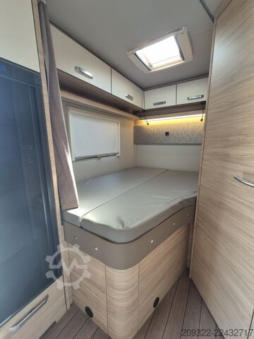แคมเปอร์กึ่งบูรณาการ 2024 Ford Transit Weinsberg Carasuite | Cambio automatico | 5 posti letto