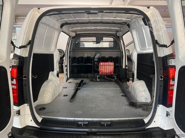 Панельний фургон HYUNDAI H-1  2,5 CRDI Kastenwagen*Garantie*