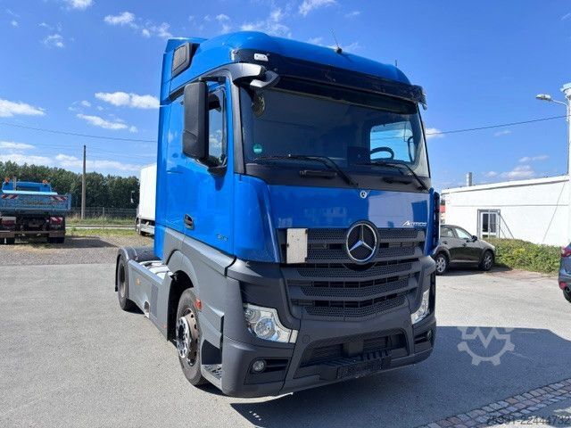 Tractora standard MERCEDES-BENZ Actros 5  MB 1842 Retarder 2 Tanks