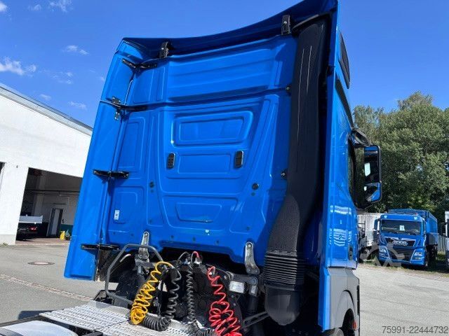 Tractora standard MERCEDES-BENZ Actros 5  MB 1842 Retarder 2 Tanks