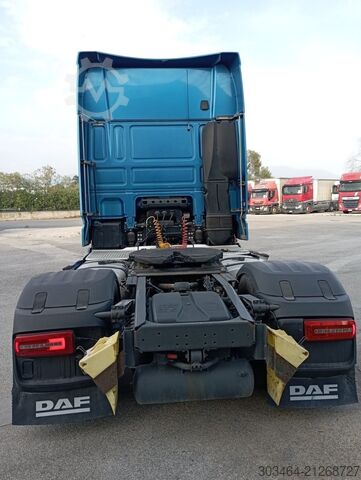 Standardni tegljač DAF XF 530 FT full pneumatico