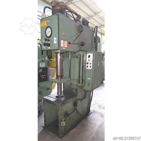 Одноколонний прес - гідравлічний ZEULENRODA PYE 25