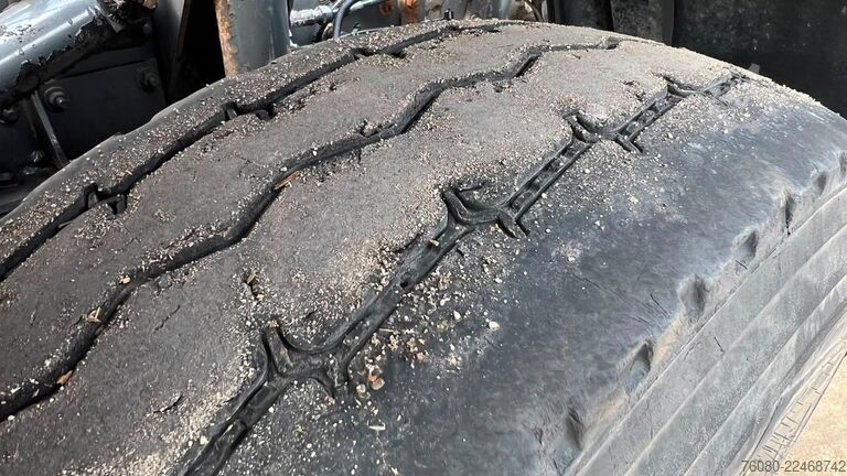 Chasis con cabina Renault KERAX 420 (8X4 / LAMES / BIG AXLE / GRAND PONT ...