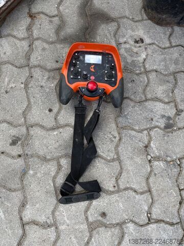 Sonda de perfuração Ditch Witch JT20 / 2017 BJ / 3.322 H / Bohrgestänge, Funk