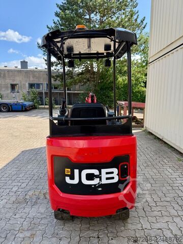 迷你挖掘机 JCB 15C-1 / 2018 BJ / 3 x Löffel