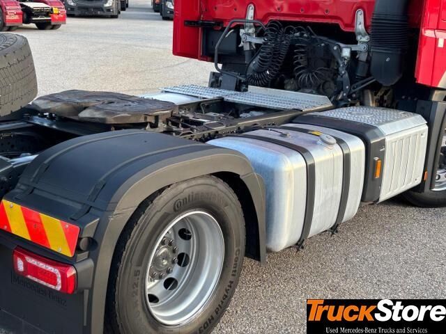 Standard nyergesvontató  Actros 1851 LS