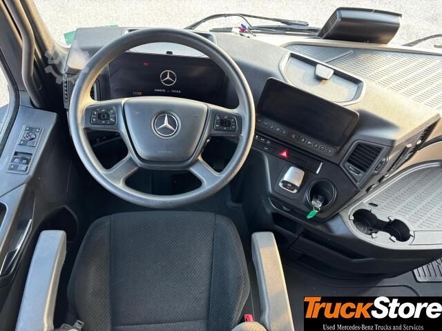 Standard nyergesvontató  Actros 1851 LS