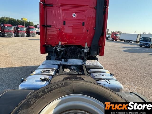 Cap tractor standard  Actros 1851 LS