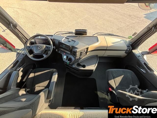 Cap tractor standard  Actros 1851 LS
