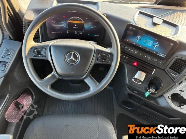 Standard nyergesvontató  Actros 1851 LS