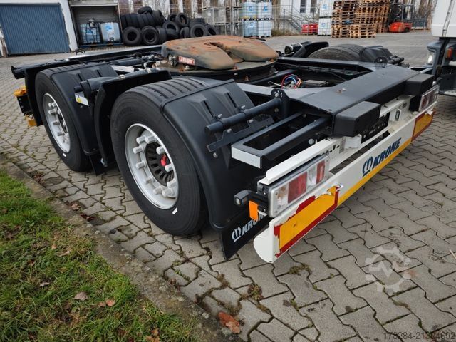 Polpriklopnik KRONE ZZB18eLZ Dolly  Mega aktiv gelenkt Achse