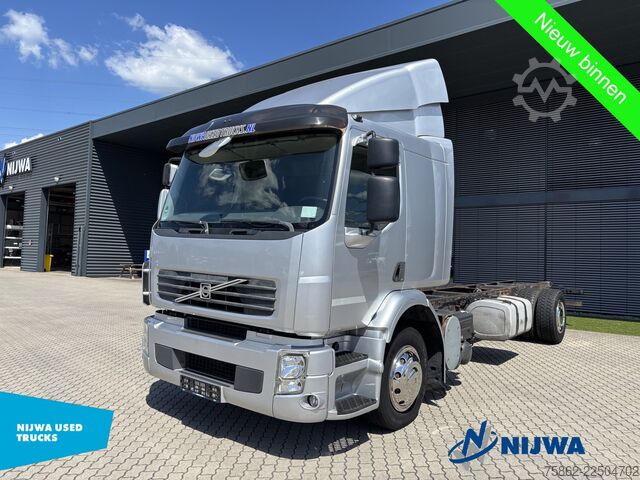 Šasija ar kabīni Volvo FE 320 4x2 Bladvering + Trekhaak