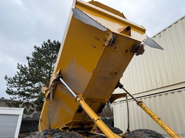 Jiný BELL B25E / 2019 BJ / 6.717 H / Heckklappe