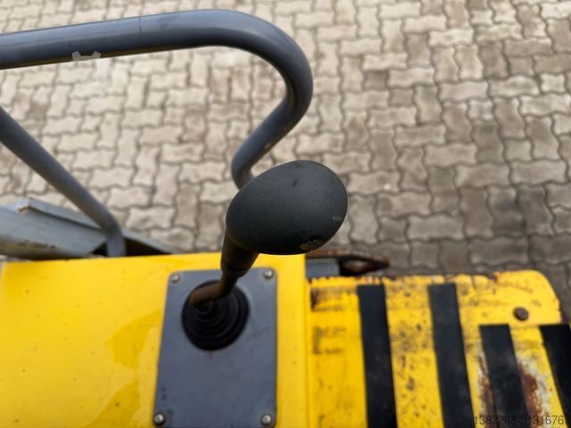 Yksirumpuvalssi DYNAPAC CC1200C Kombiwalze / 2016 BJ / 965 Stunden