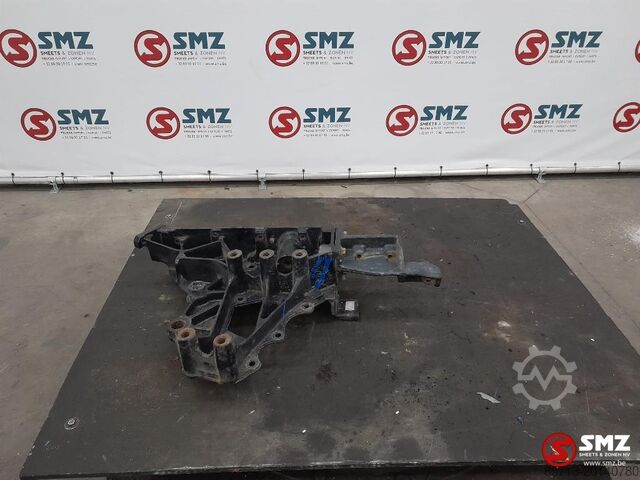 Pièce de châssis Renault Occ bracket rechts Renault T 21116690 82232587