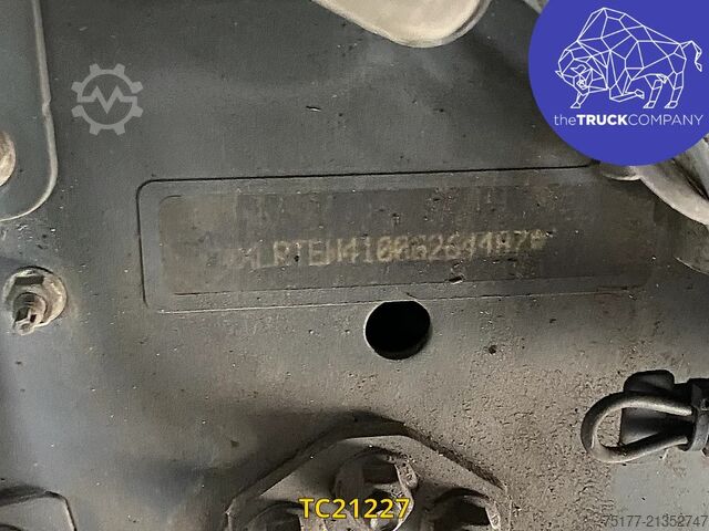 标准-SZM DAF XF 450