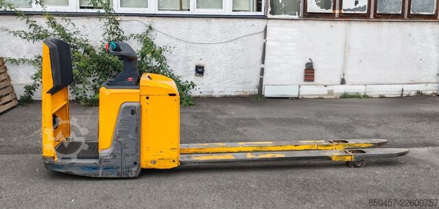  Jungheinrich ERE 225 Lion 2400mm/ 2021y