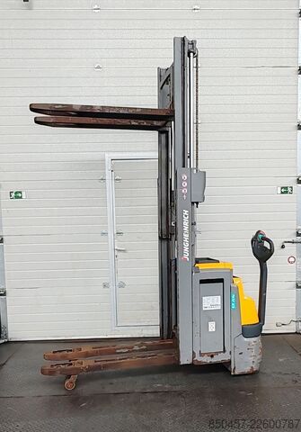  Jungheinrich EJC 214z 2.5m/ 551mh/ initial