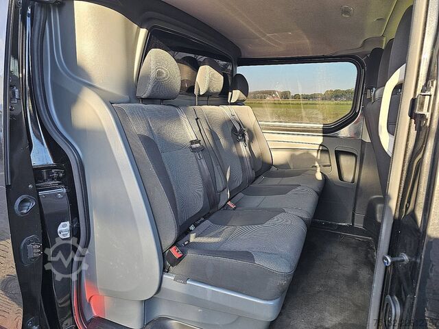 Korkeakattoinen farmari RENAULT TRAFIC 2.0 DCI L2 DubbeleCabine NAP