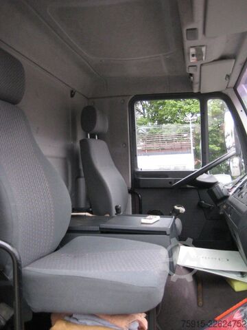 Vrachtwagen met op maat gemaakte opbouw MAN 8.163 Friseurmobil 4 Arbeitsplätze *TÜV 08-2027*