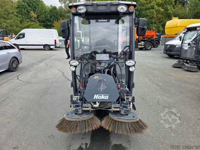 Xe lu rung HAKO Citymaster 600 mit 2 Besen,Mähwerk,Winterdienst