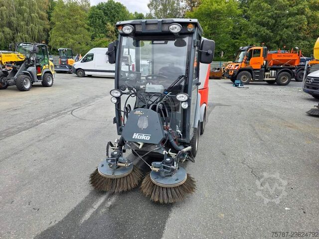 Xe lu rung HAKO Citymaster 600 mit 2 Besen,Mähwerk,Winterdienst